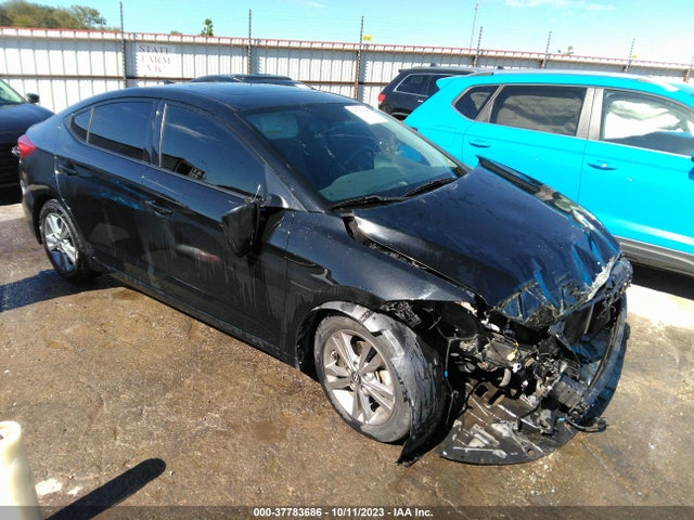 2017 5NPD84LF7HH136139 main image