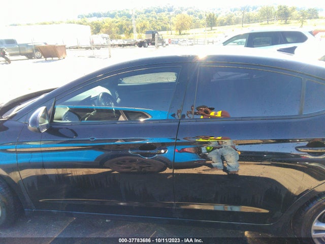 Hyundai Elantra Value Edition 2017 5NPD84LF7HH136139 Image 14