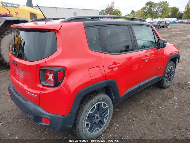 ZACCJBCT4FPB80498 Jeep Renegade Trailhawk
