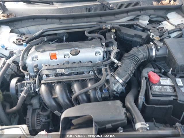 2011 HONDA ACCORD SDN EX-L VIN: 1HGCP2F80BA018434