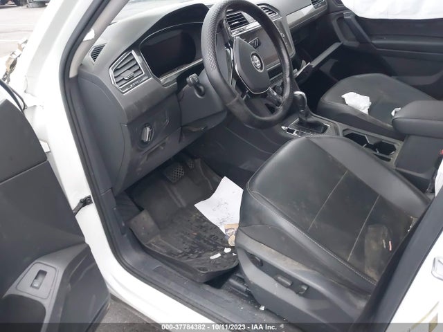 3VV3B7AXXKM031253 Volkswagen Tiguan Sel