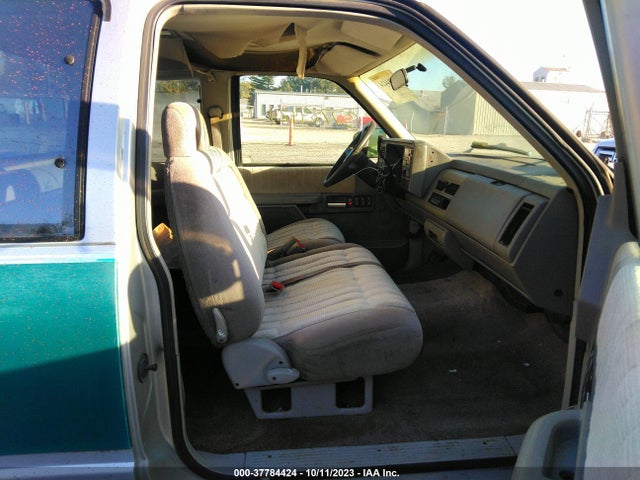 1994 CHEVROLET GMT-400 C1500 VIN: 2GCEC19K8R1163102