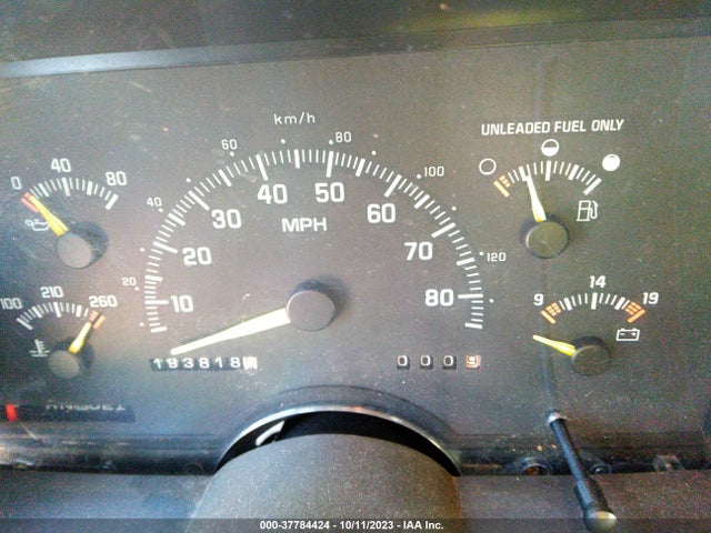 1994 CHEVROLET GMT-400 C1500 VIN: 2GCEC19K8R1163102