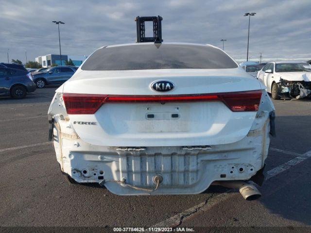 3KPF24AD7KE137783 KIA Forte Lxs
