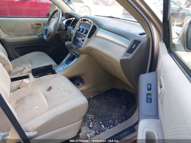 2005 TOYOTA HIGHLANDER VIN: JTEEP21A950133184