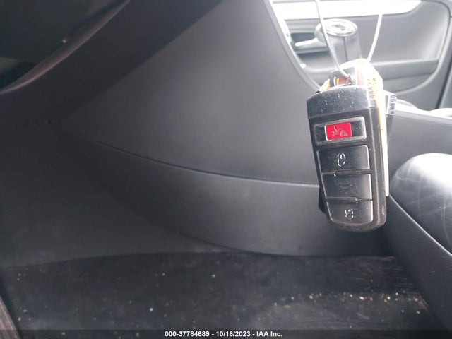 2010 VOLKSWAGEN CC LUXURY VIN: WVWHL7ANXAE525908