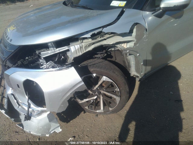 JA4J4VA85NZ087904 Mitsubishi Outlander Sel