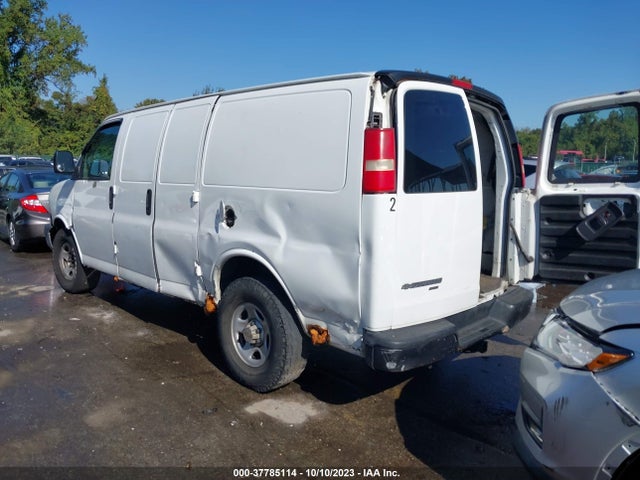 2004 CHEVROLET EXPRESS VIN: 1GCFH15T741147573