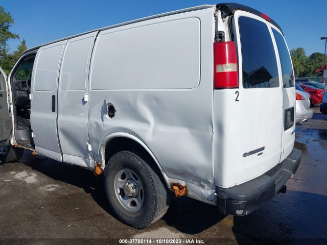 2004 CHEVROLET EXPRESS VIN: 1GCFH15T741147573