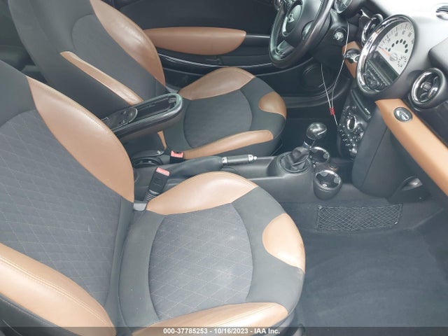 2011 MINI COOPER HARDTOP WMWSU3C57BT092082 Photo 4