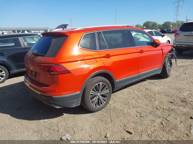 3VV2B7AX2JM070641 Volkswagen Tiguan Sel/se