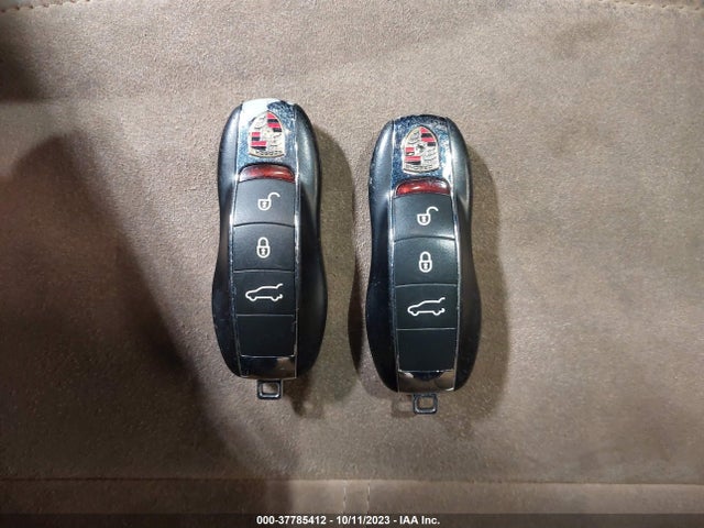 2018 PORSCHE MACAN WP1AA2A56JLB00643 Photo 10