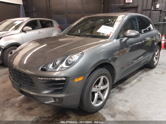 2018 PORSCHE MACAN WP1AA2A56JLB00643 Photo 1