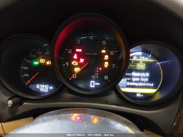 2018 PORSCHE MACAN WP1AA2A56JLB00643 Photo 6