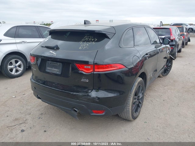 2018 JAGUAR F-PACE SADCK2FX8JA323980 Photo 3