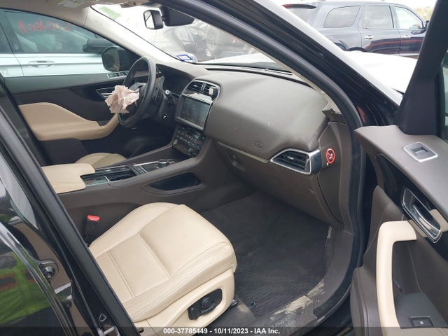 2018 JAGUAR F-PACE SADCK2FX8JA323980 Photo 4