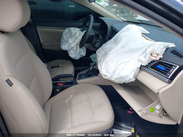 2017 HYUNDAI ELANTRA SE VIN: KMHD84LF0HU407205