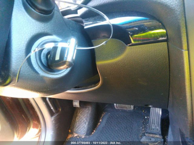 5XYKTCA66FG614915 KIA SORENTO LX