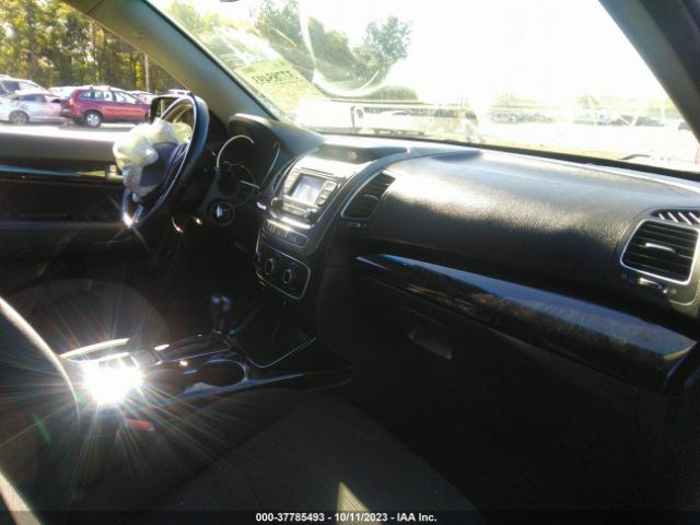 5XYKTCA66FG614915 KIA SORENTO LX