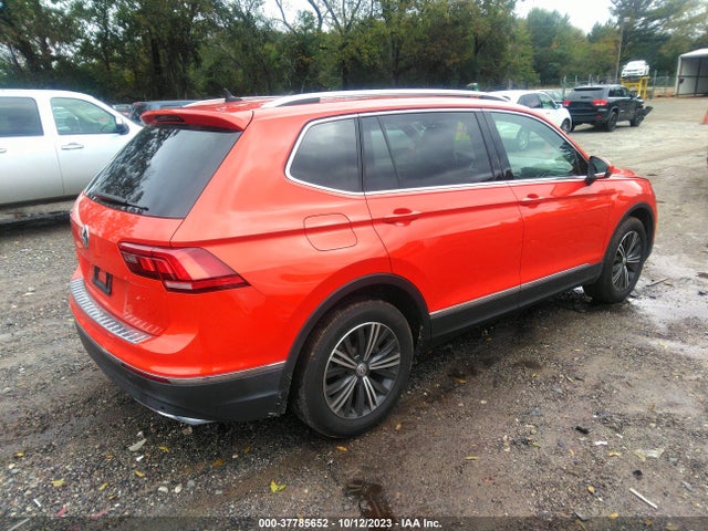 3VV3B7AX8KM094917 Volkswagen Tiguan Sel