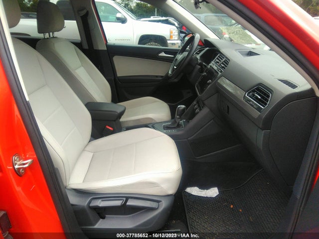 3VV3B7AX8KM094917 Volkswagen Tiguan Sel