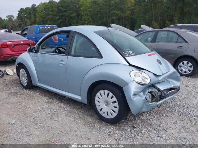 2010 VOLKSWAGEN NEW BEETLE COUPE VIN: 3VWPG3AG4AM005690