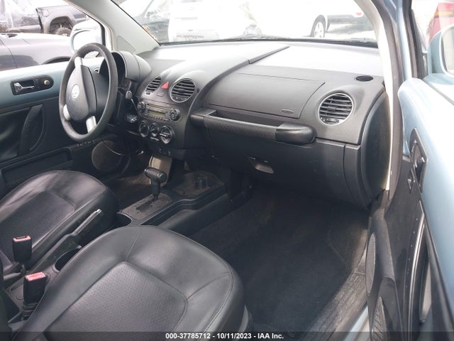 2010 VOLKSWAGEN NEW BEETLE COUPE VIN: 3VWPG3AG4AM005690