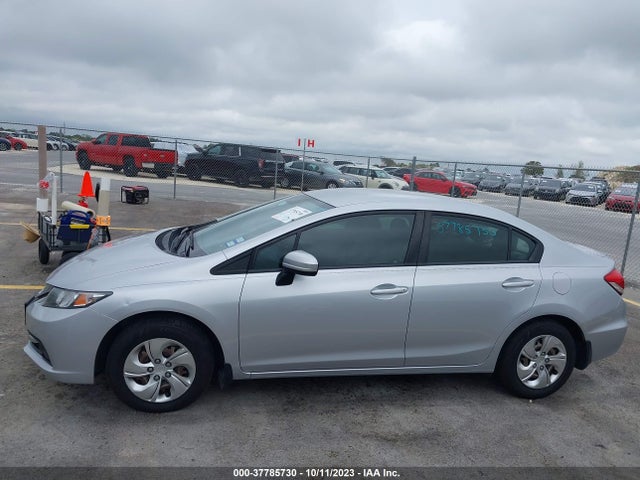 2015 HONDA CIVIC LX VIN: 2HGFB2F55FH549556
