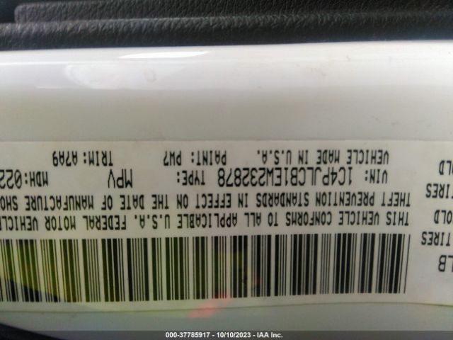1C4PJLCB1EW232878 Jeep Cherokee Latitude