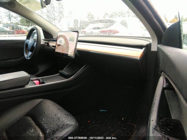 Tesla Model Y Long Range 2020 5YJYGDEE2LF037342 Image 5