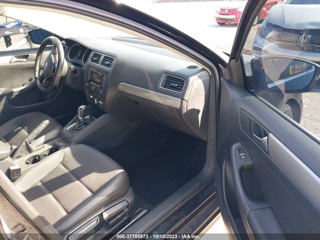3VWD17AJ6FM357927 Volkswagen Jetta Sedan 1.8t Se