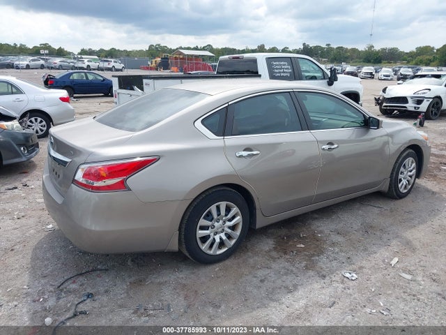 Nissan Altima 2.5 S 2015 1N4AL3AP8FN381414 Image 4