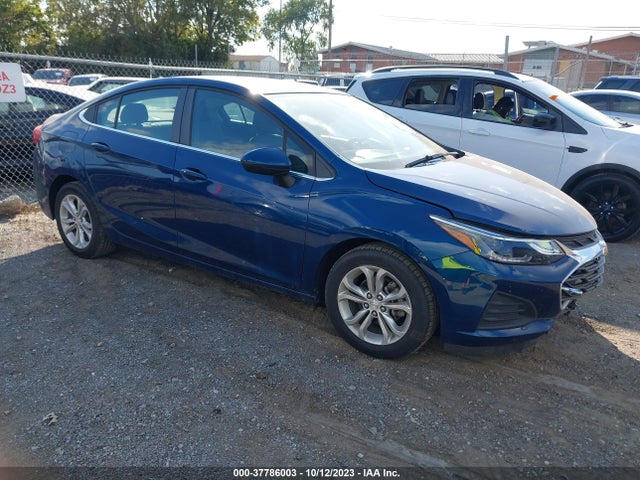 Chevrolet CRUZE LT 2019 1G1BE5SM4K7105019 Image 1