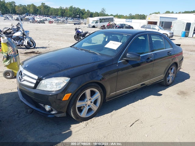 2010 MERCEDES-BENZ C 300 SPORT/LUXURY/ VIN: WDDGF5EB2AR098164