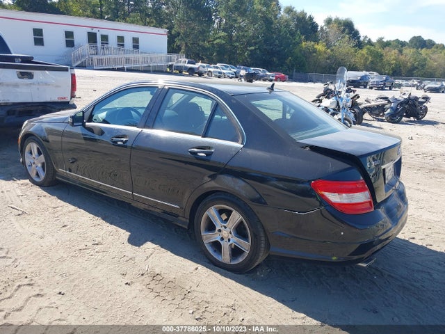 2010 MERCEDES-BENZ C 300 SPORT/LUXURY/ VIN: WDDGF5EB2AR098164