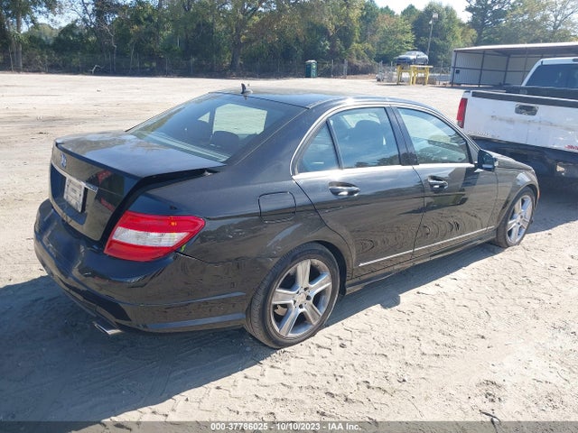 2010 MERCEDES-BENZ C 300 SPORT/LUXURY/ VIN: WDDGF5EB2AR098164