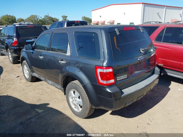 2009 FORD ESCAPE XLS VIN: 1FMCU02789KA20456