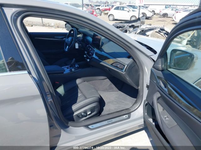 WBA13AG04NCH61322 BMW 530e