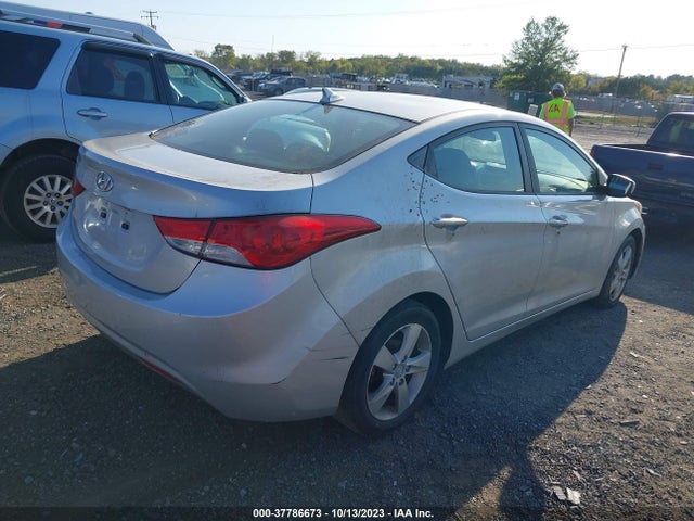 2012 HYUNDAI ELANTRA GLS PZEV VIN: KMHDH4AE7CU341352