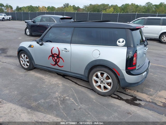 2009 MINI COOPER CLUBMAN WMWML33579TX34287 Photo 2
