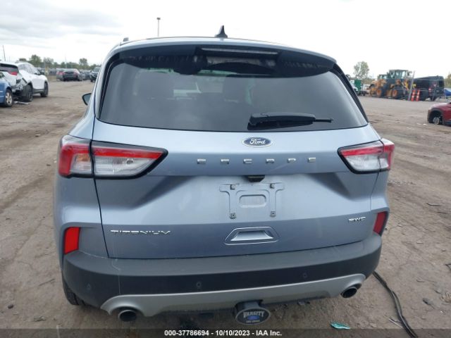 1FMCU9J92NUC01588 Ford Escape Titanium