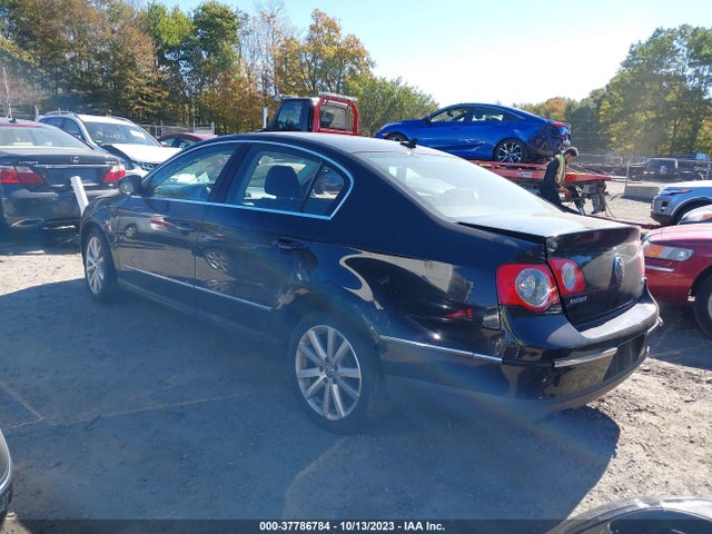 2010 VOLKSWAGEN PASSAT SEDAN KOMFORT VIN: WVWJM7AN7AE143110