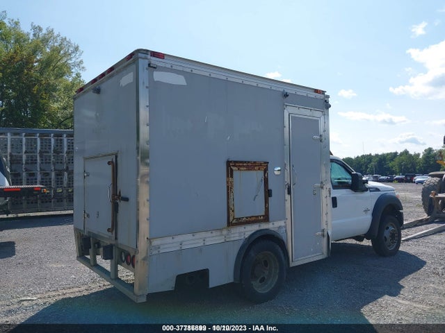 2016 FORD F-550 CHASSIS 1FDAF5GT0GEB87541 Photo 2