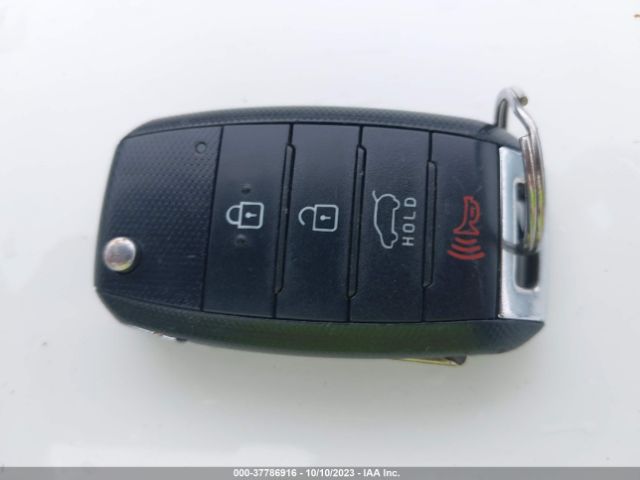 KNDJN2A26G7359193 KIA Soul Base