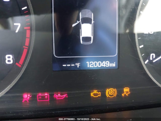 2015 HYUNDAI SONATA SPORT VIN: 5NPE34AF3FH193229
