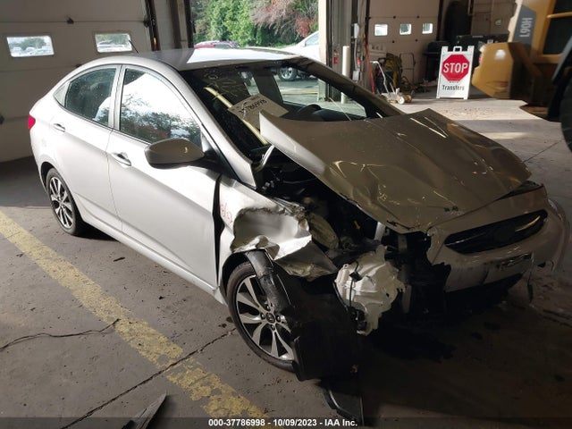 2016 KMHCU4AE6GU050077 main image