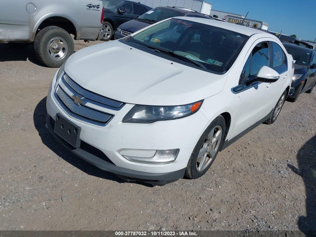 Chevrolet Volt 2015 1G1RD6E46FU120065 Image 2