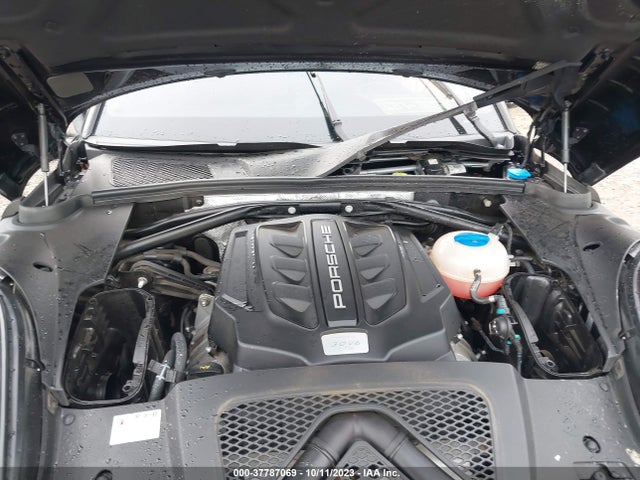 2017 PORSCHE MACAN WP1AG2A57HLB51352 Photo 9