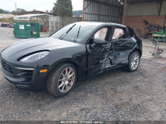 2017 PORSCHE MACAN WP1AG2A57HLB51352 Photo 1