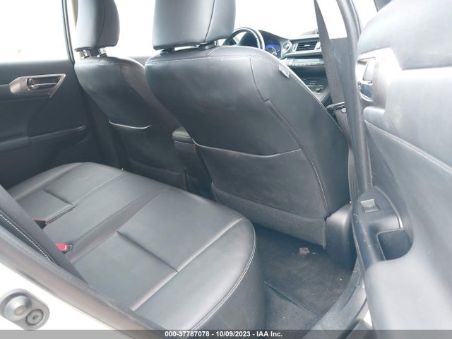JTHKD5BH3E2177472 Lexus Ct 200h Hybrid